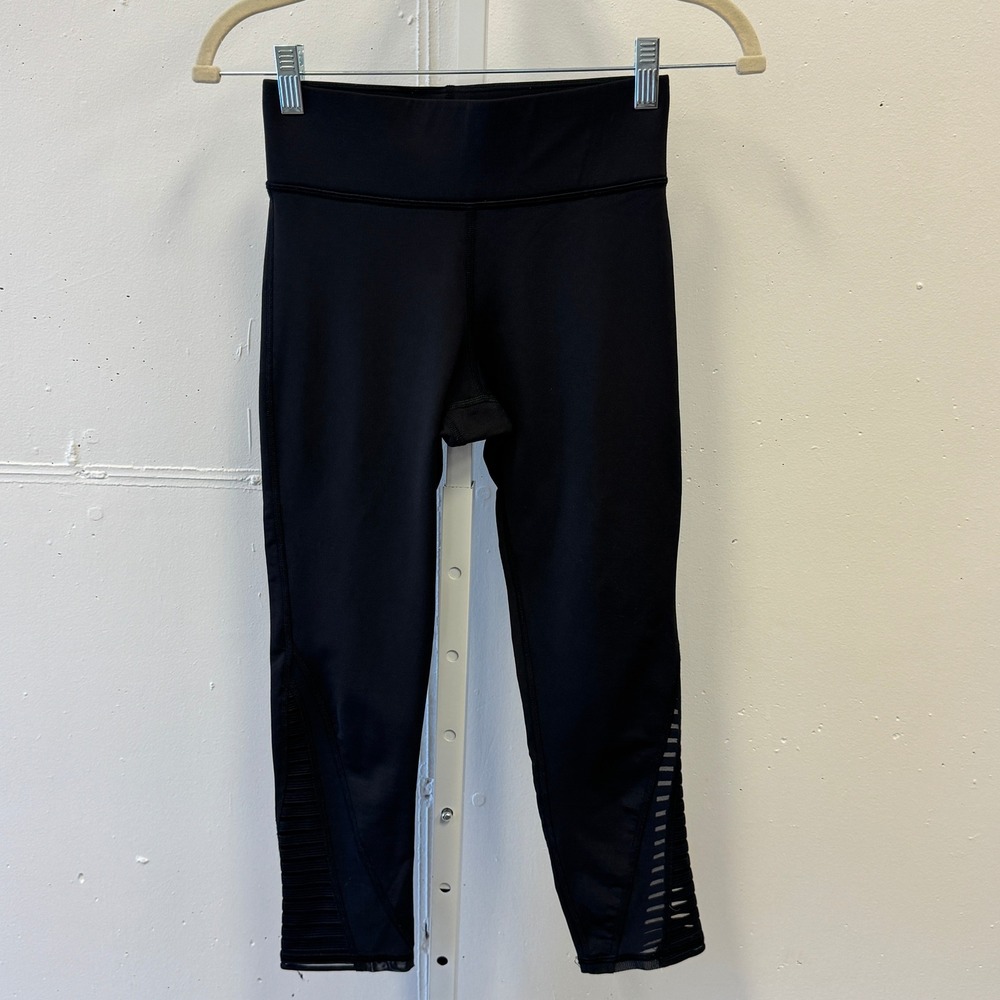 Revolve Michi Athletic Cropped Capri Leggings Mesh Ankles Black XS